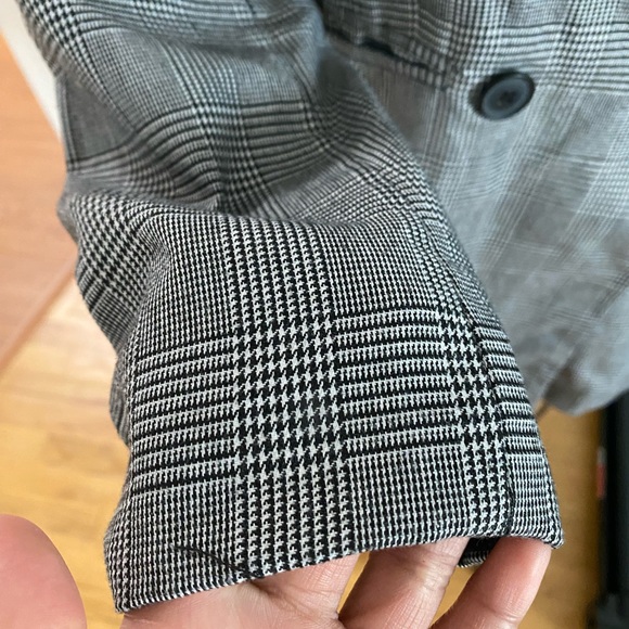 Pinstripes Blazer - Picture 5 of 7